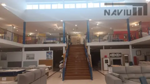 Nave comercial en Cabanillas del Campo