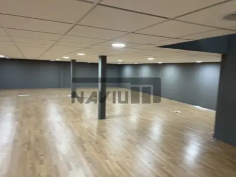 Nave comercial en Avanzada-La Cueva