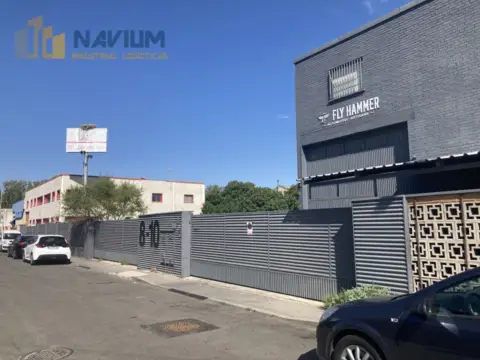 Nave industrial en Paracuellos
