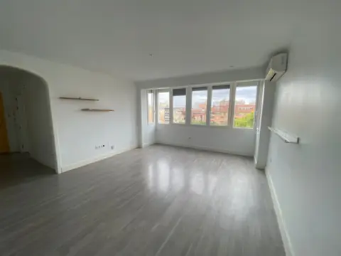 Piso en Plaza del Jesús Delgado Valhondo