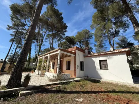 Chalet rústico en Avinguda De Luis Pericot