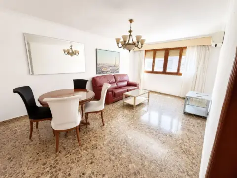 Piso en Carrer de la Ciutat de Laval