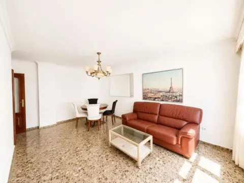 Piso en Carrer de la Ciutat de Laval