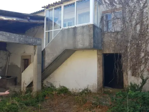 Chalet unifamiliar en calle San Xusto