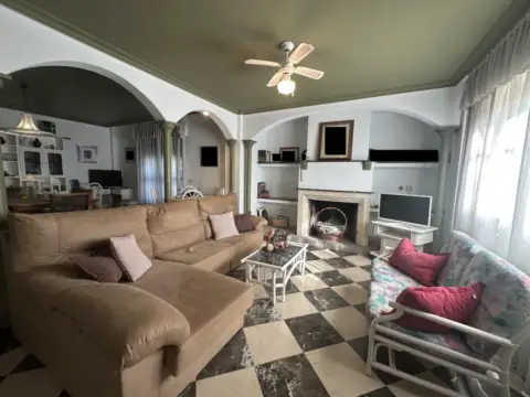 Chalet en Yedra