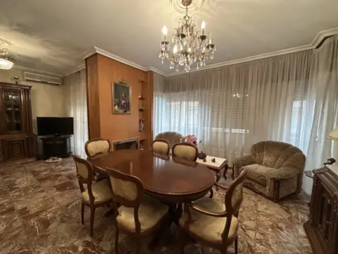 Piso en Avenida de Antonio Machado