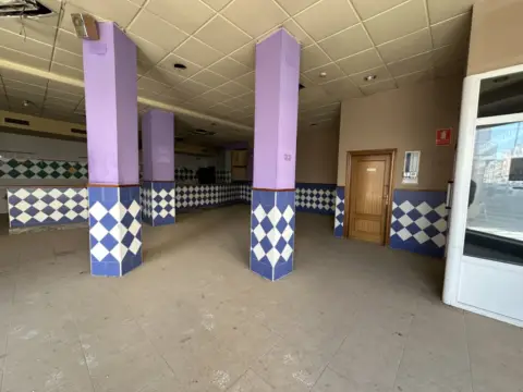 Local comercial en Avenida de la Libertad