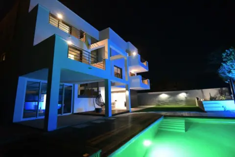 Casa unifamiliar en calle Gardenias