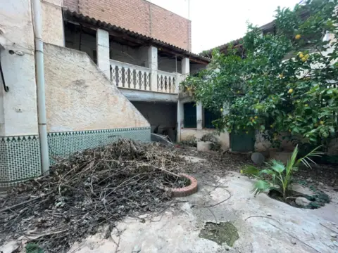 Casa adosada en Barrio Bajo