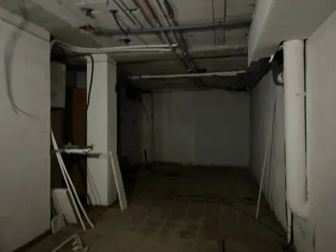 Local comercial en calle de Avicena