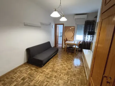 Estudio en calle de Valverde