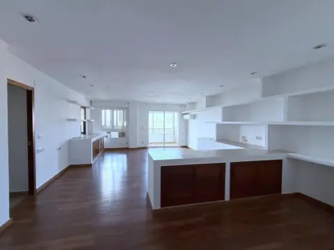 Piso en Avinguda de Suècia