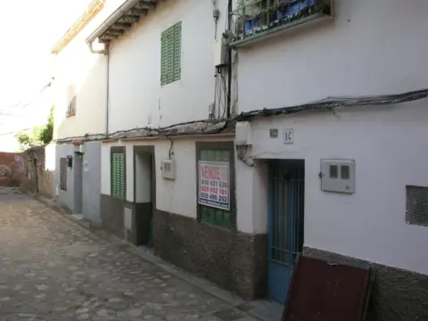 Casa en calle Cabeza, 16