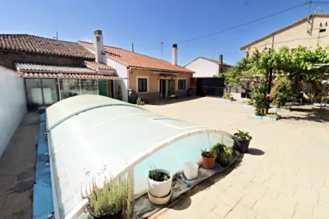 Casa pareada en Avenida de Madrid, 101