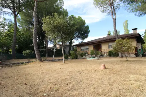 Chalet unifamiliar en calle del Olivo