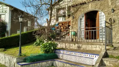 Chalet adosado en Doneperiaga-Deustuibarra (San Pedro-La Ribera)