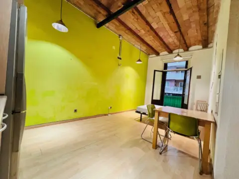 Estudio en Carrer de Tamarit