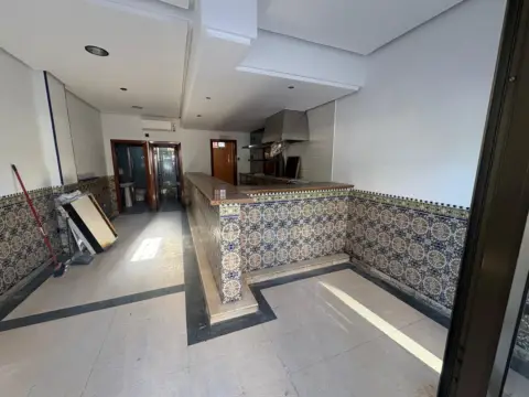 Local comercial en Avenida de Ramón Pradera