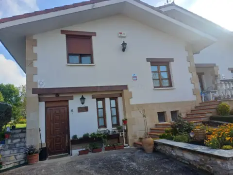 Casa unifamiliar en calle Hueto Arriba Kalea