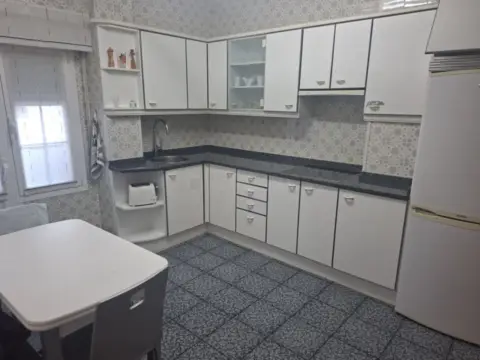 Piso en calle de Máximo Guisasola