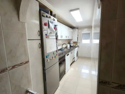 Piso en calle de Paula Montal