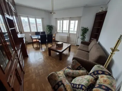 Piso en Iruña de Oca - Iruña Oka