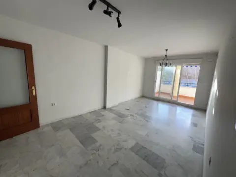 Piso en Avenida José Manuel Vallés