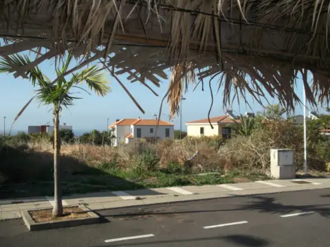 Terreno en calle del Negro