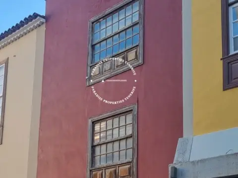 Edificio en calle Obispo Rey Redondo