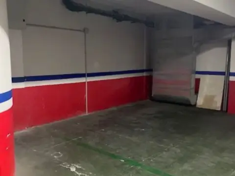 Garage in Paseo de Reding