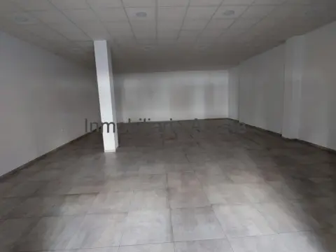 Local comercial en callejón de la Cerámica