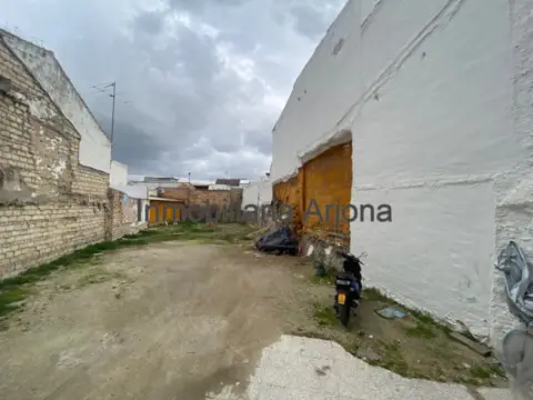 Terreno en calle de Santa Marta Alta