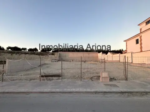 Terreno en calle del Cahiz