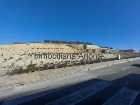 Terreno en calle del Cahiz