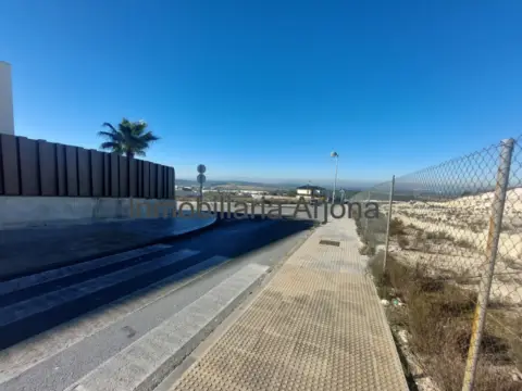 Terreno en calle del Cahiz