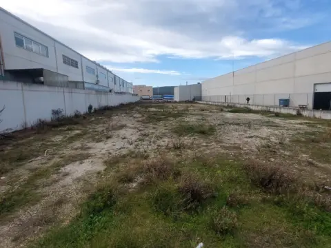 Terreno en calle Segovia