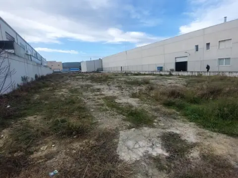 Terreno en calle Segovia