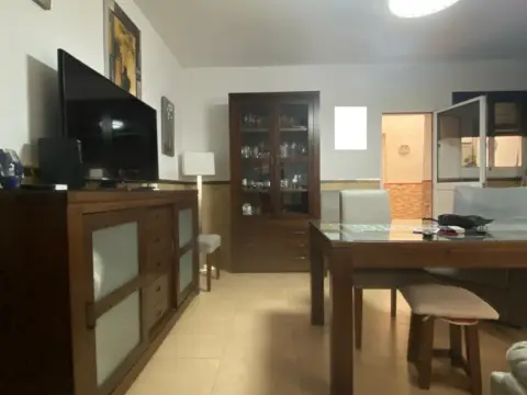 Casa en calle de los Álamos