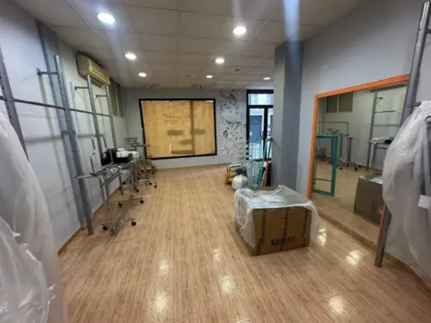 Local comercial en calle de la Cabrillana