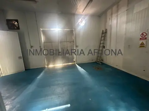 Nave industrial en Carretera Puente Genil