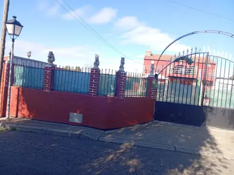 Chalet unifamiliar en calle de Goya