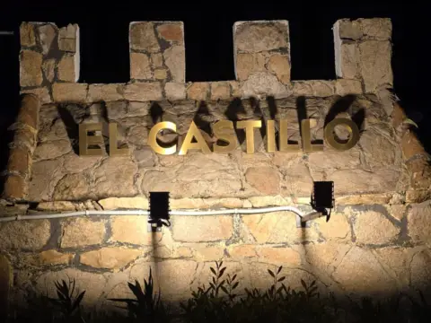 Chalet unifamiliar en calle del Castillo de la Mota