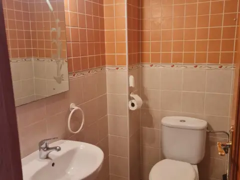 Chalet adosado en calle de Agustín de León