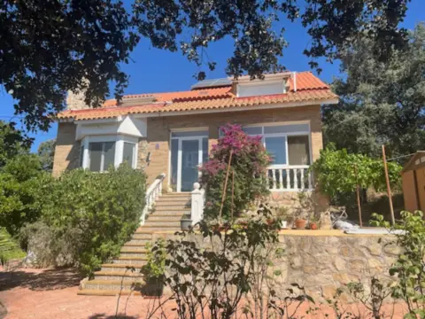 Chalet unifamiliar en Valdemorillo