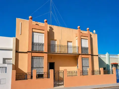 Piso en calle Santo Entierro
