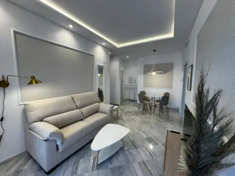 Apartamento en calle Gran Vía de Colón