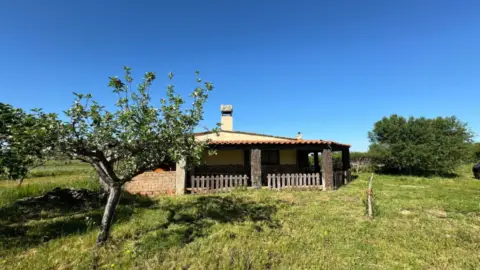Chalet rústico en Carretera Miajadas