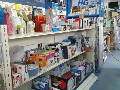 Local comercial en Avenida del Alcalde Gregorio Espino