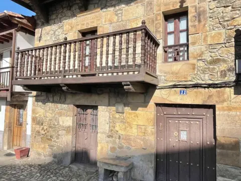 Chalet pareado en calle Encuentros