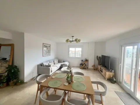 Ático en calle Julián Embid Luna